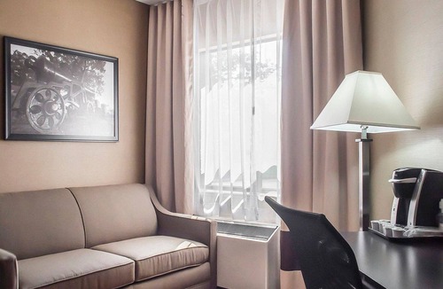 Fort Erie Hotel | Comfort Inn