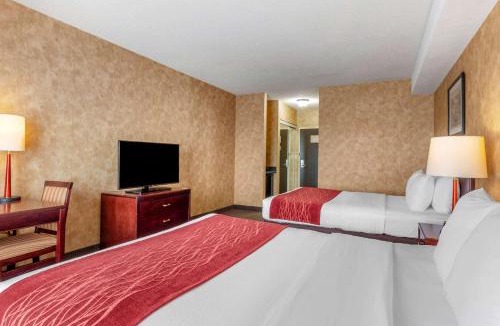 Sturgeon Falls Hotel | Comfort Inn