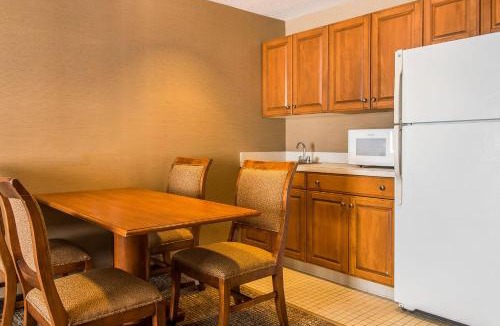 Chelsea Hotel | Comfort Inn Chelsea