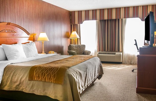 Chelsea Hotel | Comfort Inn Chelsea