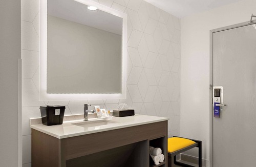 Conroe Hotel | Comfort Inn Conroe
