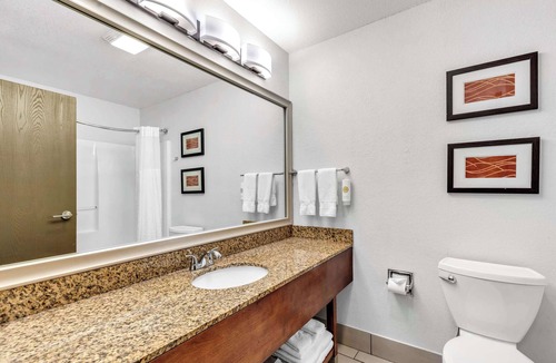 Wheat Ridge Hotel | Comfort Inn Denver West Arvada Station