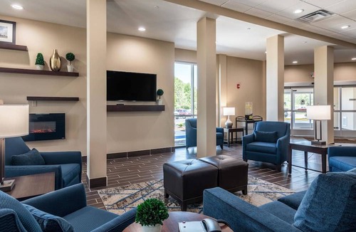 Mitchell Hotel | Comfort Inn Edwardsville - St. Louis