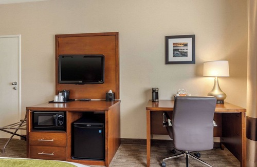 Ellsworth Hotel | Comfort Inn Ellsworth - Bar Harbor