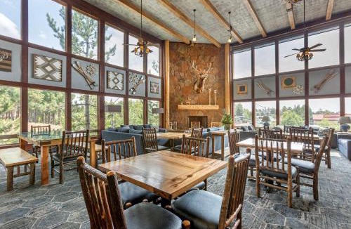 Woodlands Village Hotel | Comfort Inn Flagstaff South I-17