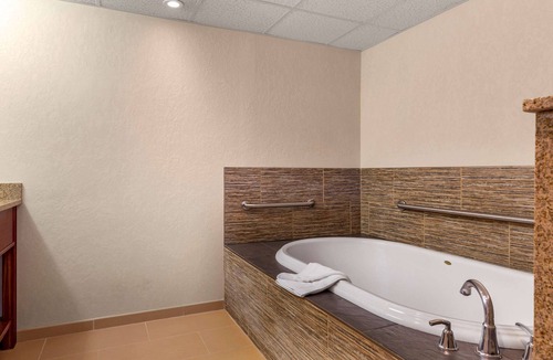 Foxboro Hotel | Comfort Inn Foxboro – Mansfield