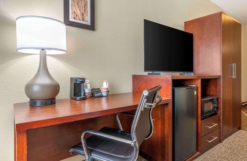 Fremont Hotel | Comfort Inn Fremont