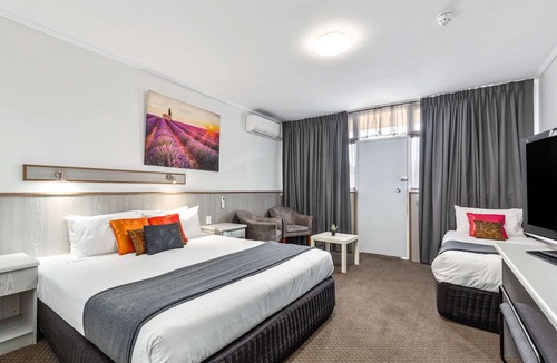 Glenelg East Hotel | Comfort Inn Glenelg
