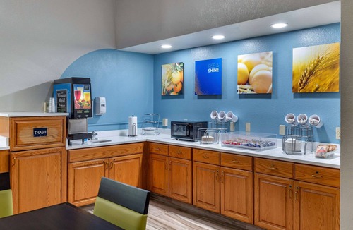 Griswold Hotel | Comfort Inn Griswold
