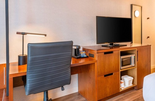 Hamilton Hotel | Comfort Inn Hamilton