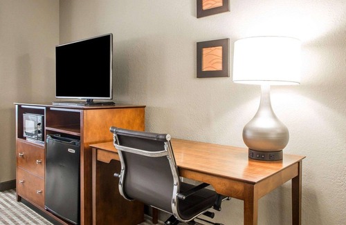 Hammond Hotel | Comfort Inn Hammond I-94