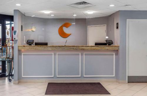 Main Street Hyannis Hotel | Comfort Inn Hyannis - Cape Cod
