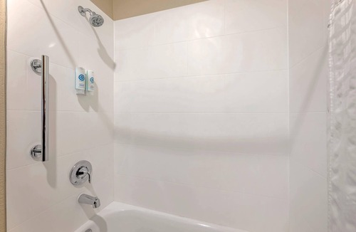 Stanton Hotel | Comfort Inn I-20 Midland Stanton