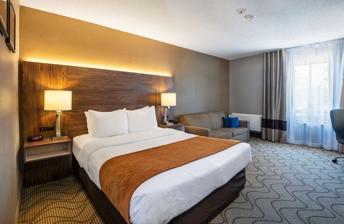 North Bay Hotel | Comfort Inn Lakeshore