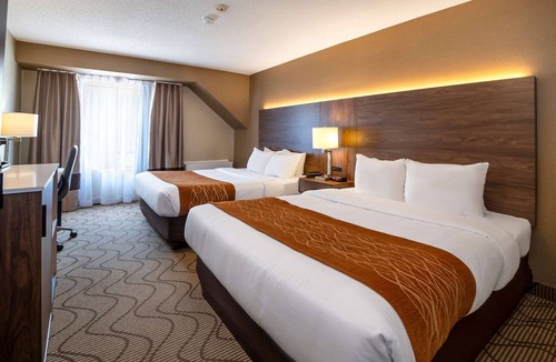 North Bay Hotel | Comfort Inn Lakeshore