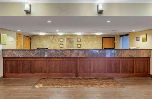 Lansing Hotel | Comfort Inn Lansing West