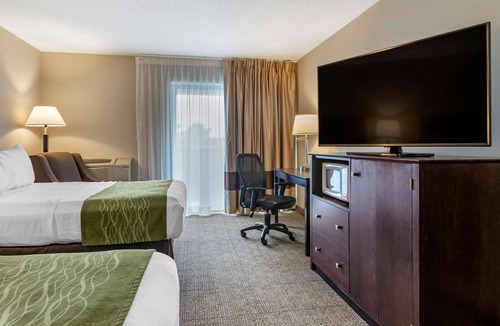 Lansing Hotel | Comfort Inn Lansing West