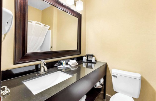 Marion Hotel | Comfort Inn Marion