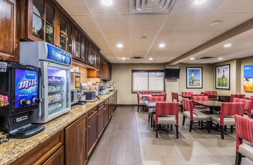 Medford Hotel | Comfort Inn Medford - Long Island