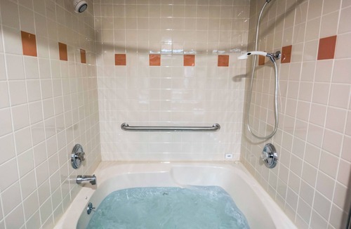 Lindbergh Lawns Hotel | Comfort Inn - NYS Fairgrounds