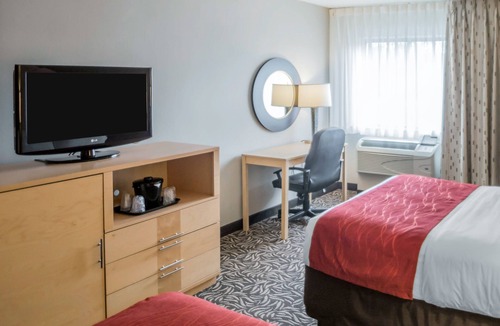 Lindbergh Lawns Hotel | Comfort Inn - NYS Fairgrounds