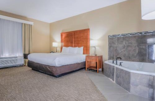 Ottawa Hotel | Comfort Inn Ottawa Kansas