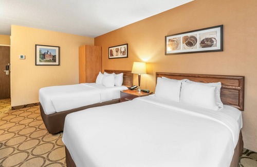 Pembroke Hotel | Comfort Inn Pembroke