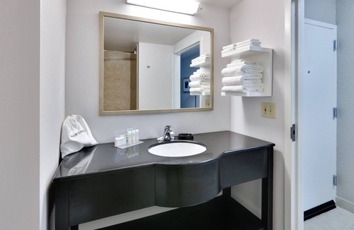 Plano Hotel | Comfort Inn Plano-Dallas