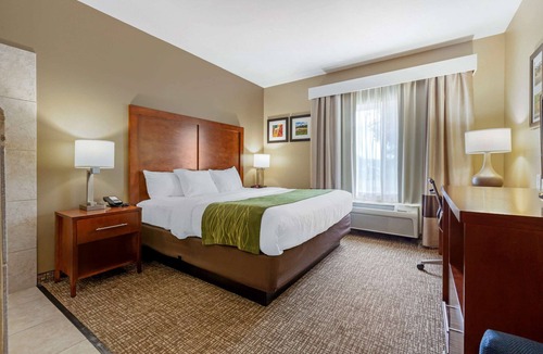 Plover Hotel | Comfort Inn Plover-Stevens Point