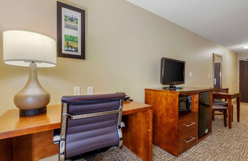 Plover Hotel | Comfort Inn Plover-Stevens Point