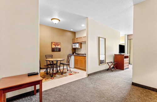 Truth or Consequences Hotel | Comfort Inn & Suites I-25 near Spaceport America