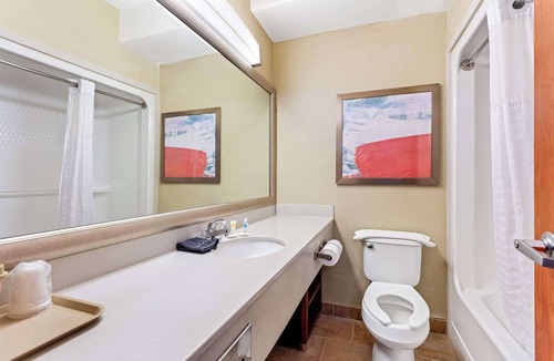 Truth or Consequences Hotel | Comfort Inn & Suites I-25 near Spaceport America