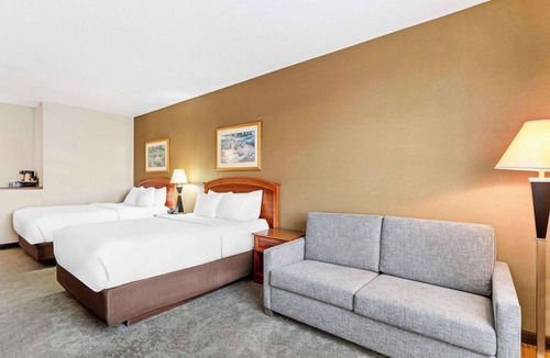 Truth or Consequences Hotel | Comfort Inn & Suites I-25 near Spaceport America