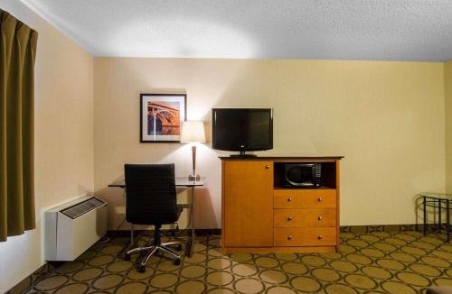North Industrial Hotel | Comfort Inn Saskatoon Centre