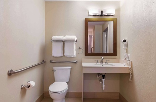 South Nags Head Hotel | Comfort Inn South Oceanfront