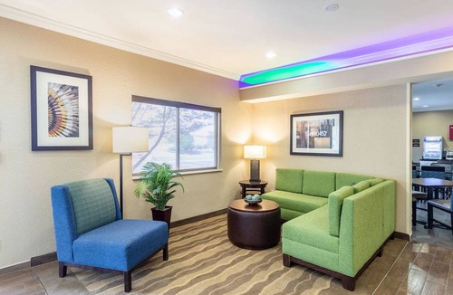 South Tulsa Hotel | Comfort Inn South Tulsa - Woodland Hills
