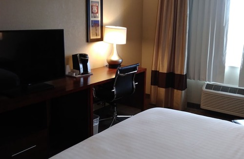 South Tulsa Hotel | Comfort Inn South Tulsa - Woodland Hills
