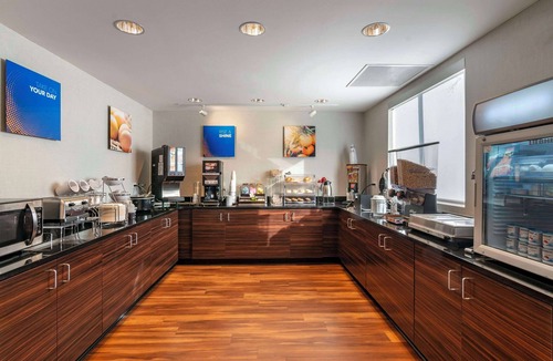 Bridgeton Hotel | Comfort Inn St. Louis Airport