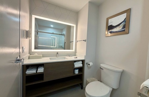 Castleton-on-Hudson Hotel | Comfort Inn & Suites East Greenbush - Albany
