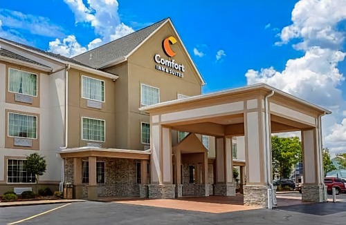 North Little Rock Hotel | Comfort Inn & Suites North Little Rock JFK Blvd