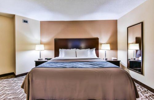 Windsor Hotel | Comfort Inn & Suites Ambassador Bridge