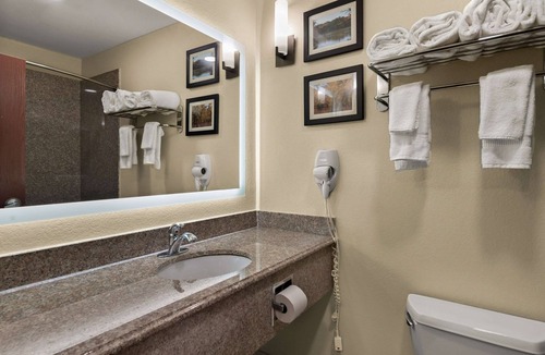 Atoka Hotel | Comfort Inn & Suites Atoka
