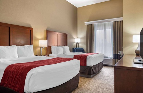 Augusta Hotel | Comfort Inn & Suites Augusta
