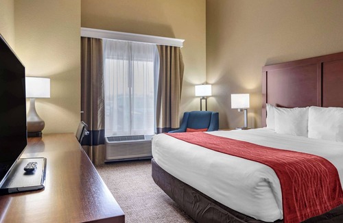 Augusta Hotel | Comfort Inn & Suites Augusta