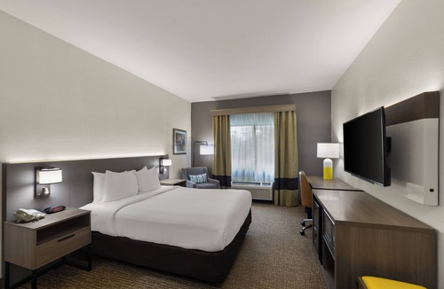St. Johns Hotel | Comfort Inn & Suites Austin North Loop