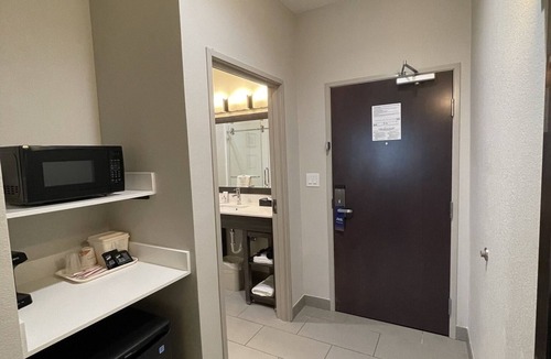Mesquite Hotel | Comfort Inn & Suites Balch Springs - SE Dallas