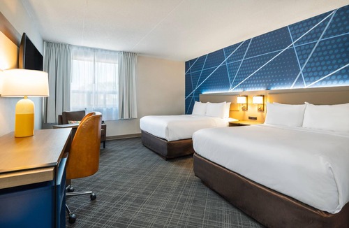 Barrie Hotel | Comfort Inn & Suites Barrie