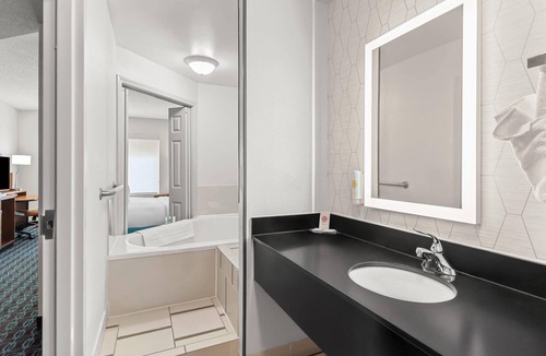 Berea Hotel | Comfort Inn & Suites Berea