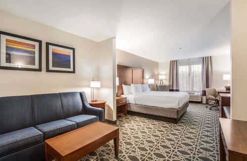 Brevard Hotel | Comfort Inn & Suites Brevard North