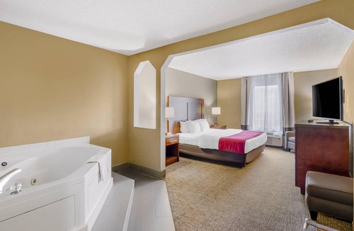New River Hotel | Comfort Inn & Suites Christiansburg I-81